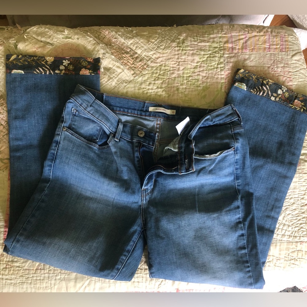 Levi’s size 10 bootcut *with alterations*